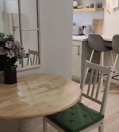 Apartment Летеркени Екстериор снимка