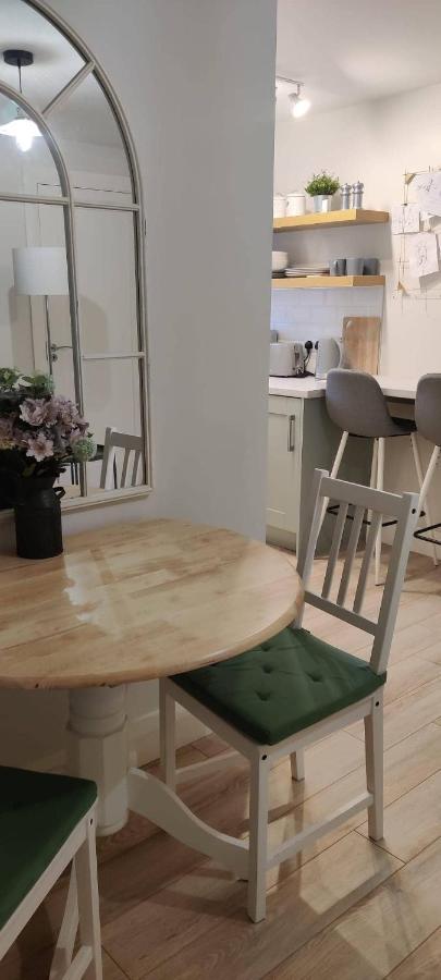 Apartment Летеркени Екстериор снимка
